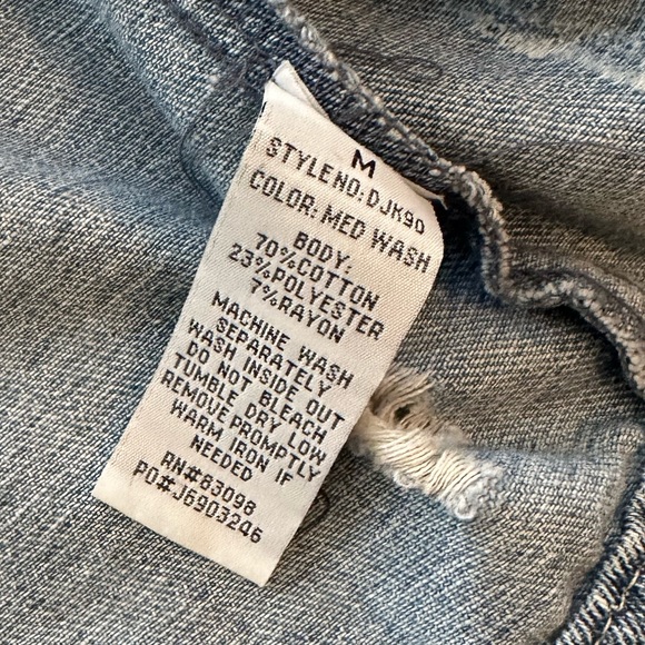 CISONO DENIM COLLECTION DISTRESSED MEDIUM WASH JEAN JACKET SIZE MEDIUM - Picture 7 of 12